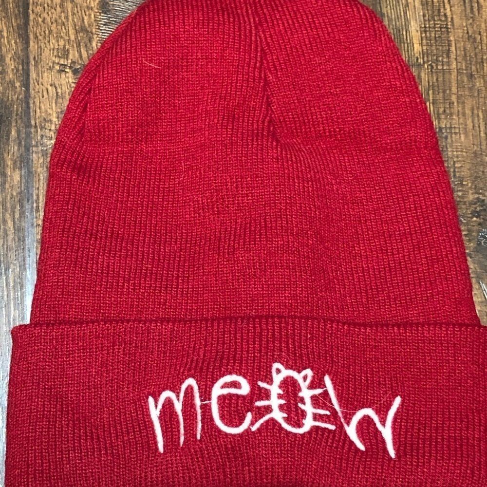 Meow red beanie never worn - Picture 2 of 4